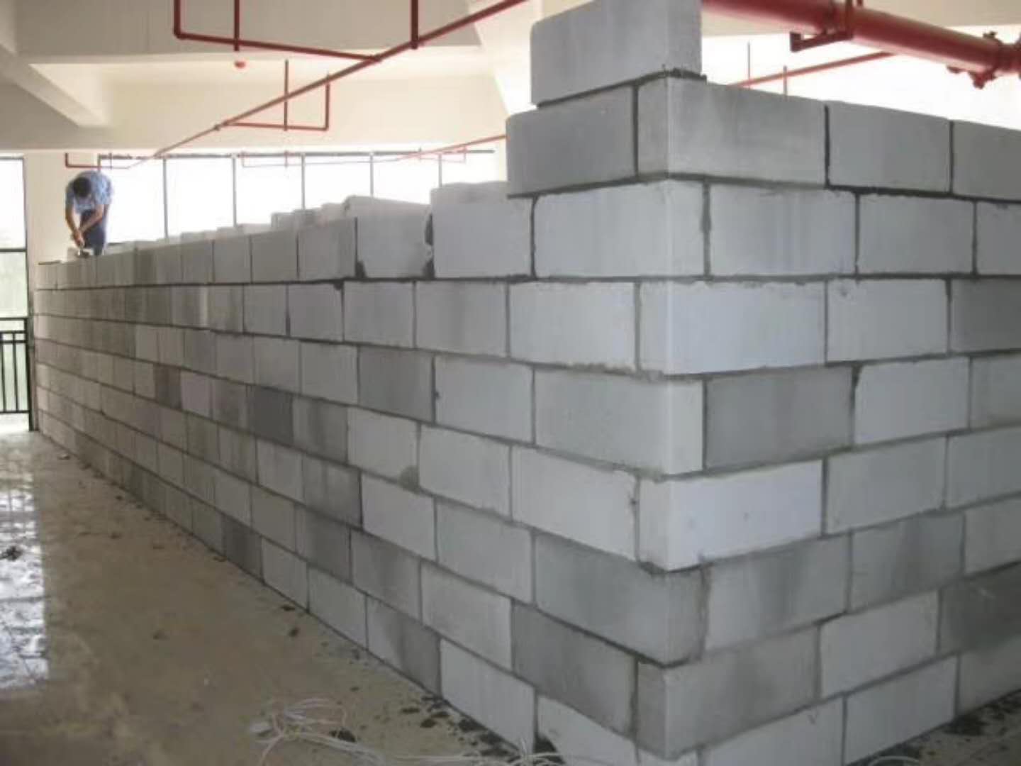 安丘蒸压加气混凝土砌块承重墙静力和抗震性能的研究